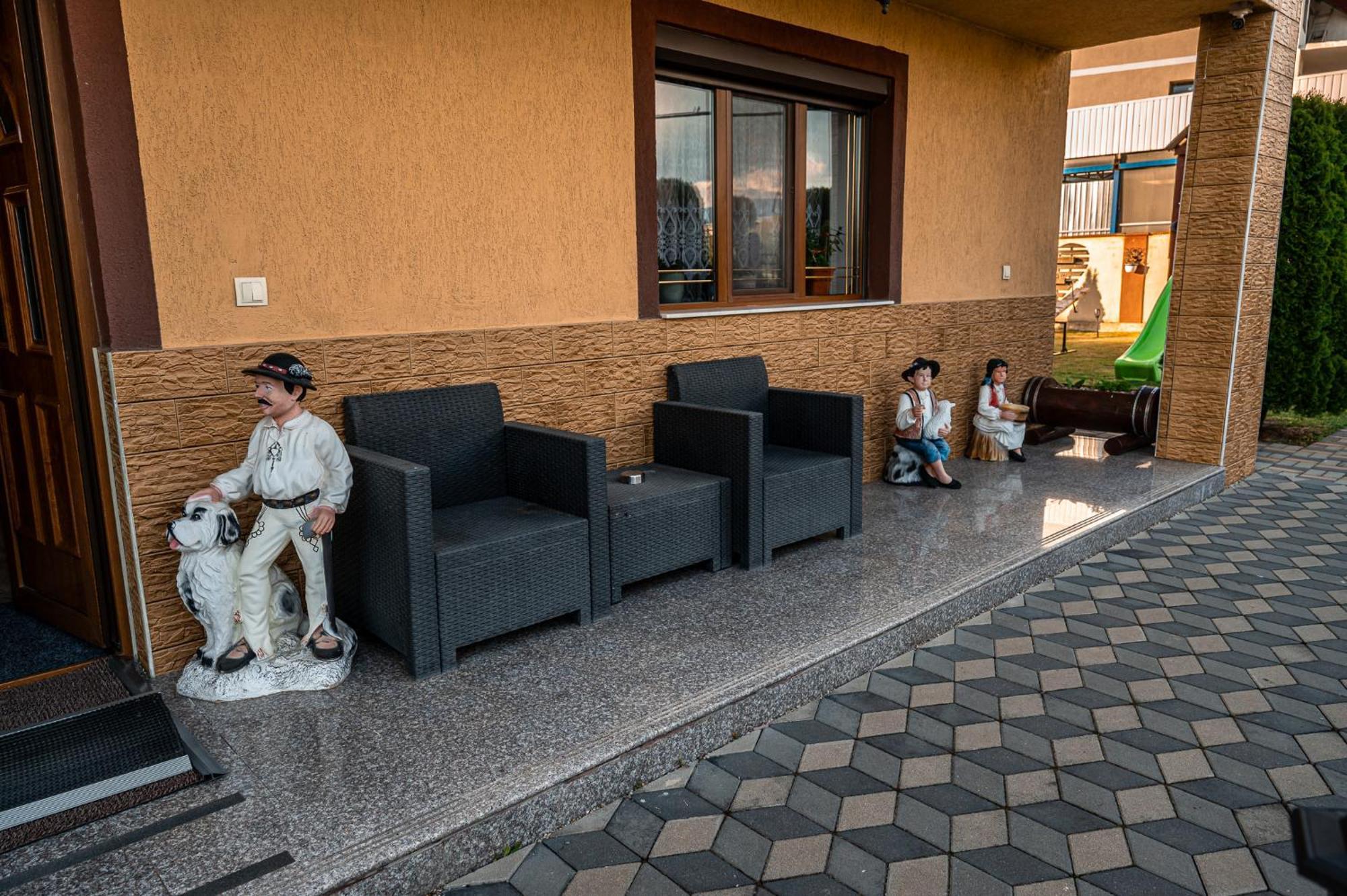 Pensiunea Teo Caransebeş Extérieur photo