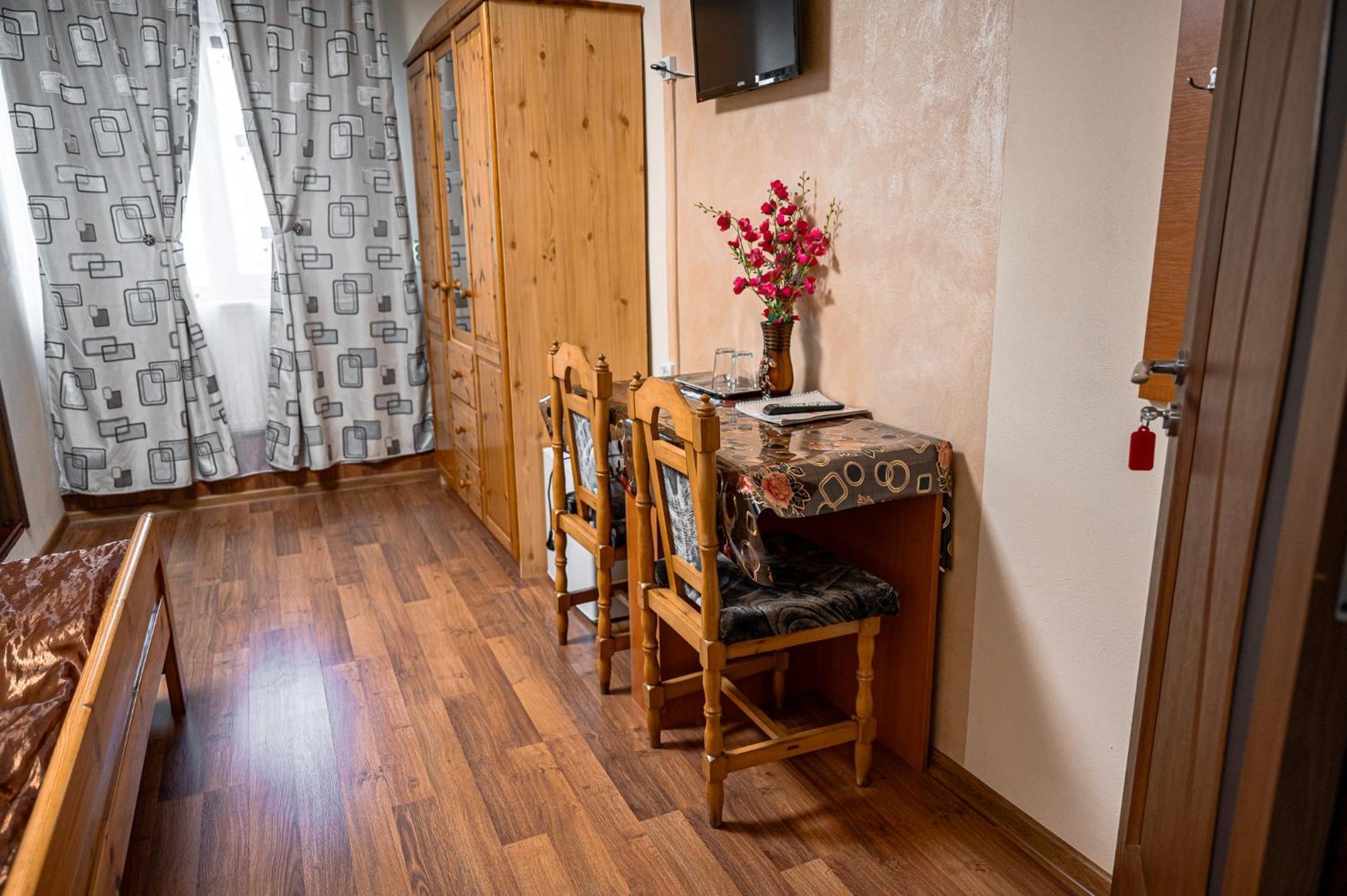 Pensiunea Teo Caransebeş Extérieur photo