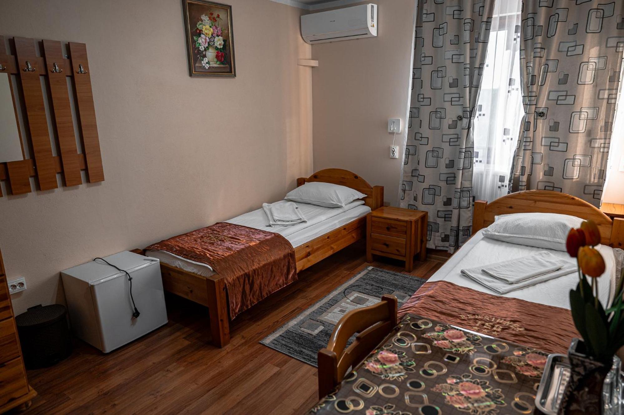 Pensiunea Teo Caransebeş Extérieur photo